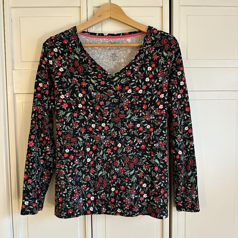 Women's Croft & Barrow Long Sleeve shirt size Large
